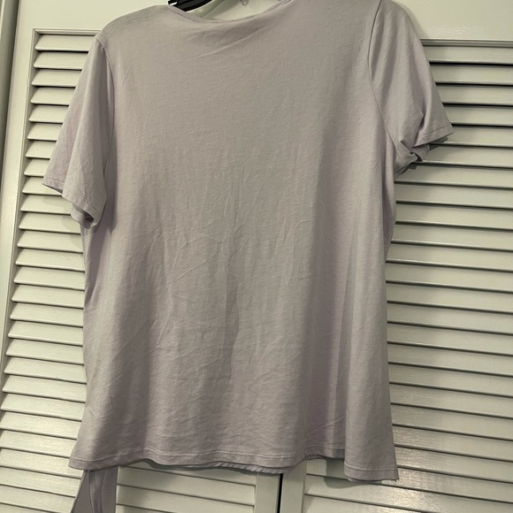 Michael Kors Lavender top with side tie size M - Picture 6 of 6